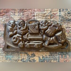 Cast Iron Christmas John Wright Baking pan